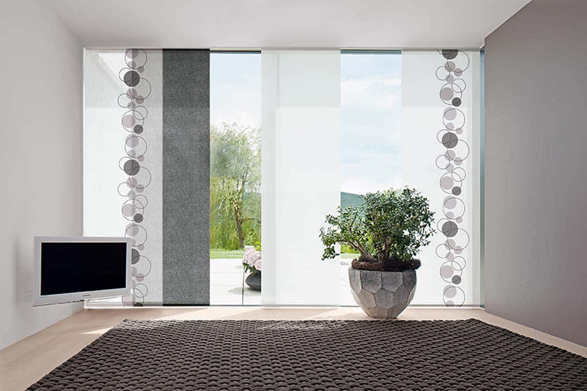 Vyměňte své záclony za tyto. Jsou módní, pohodlné a snadno se udržují.