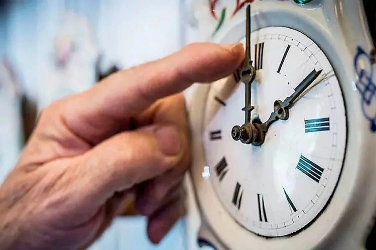 Přechod na letní čas v roce 2026. Kdy přejdeme zpět na letní čas?