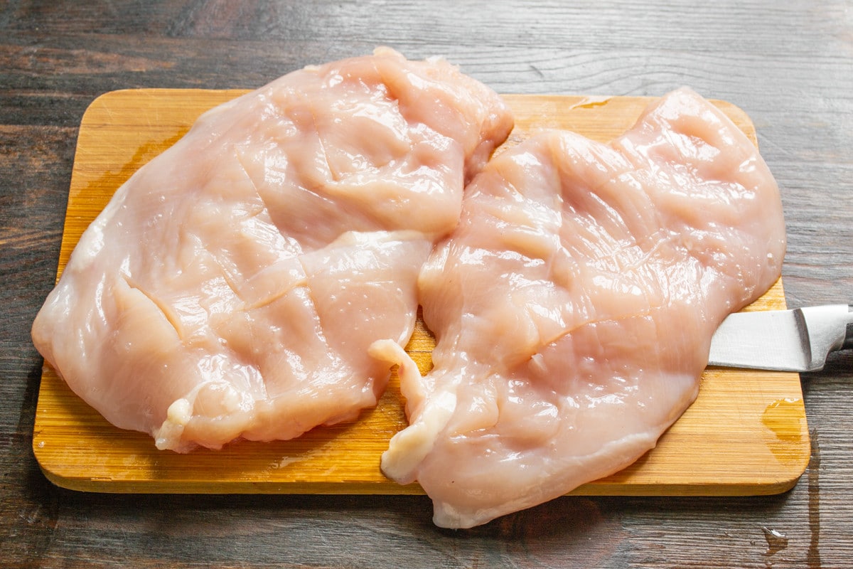 Jak rozpoznat čerstvé kuřecí prsa? Tento test vám zabere 30 sekund.