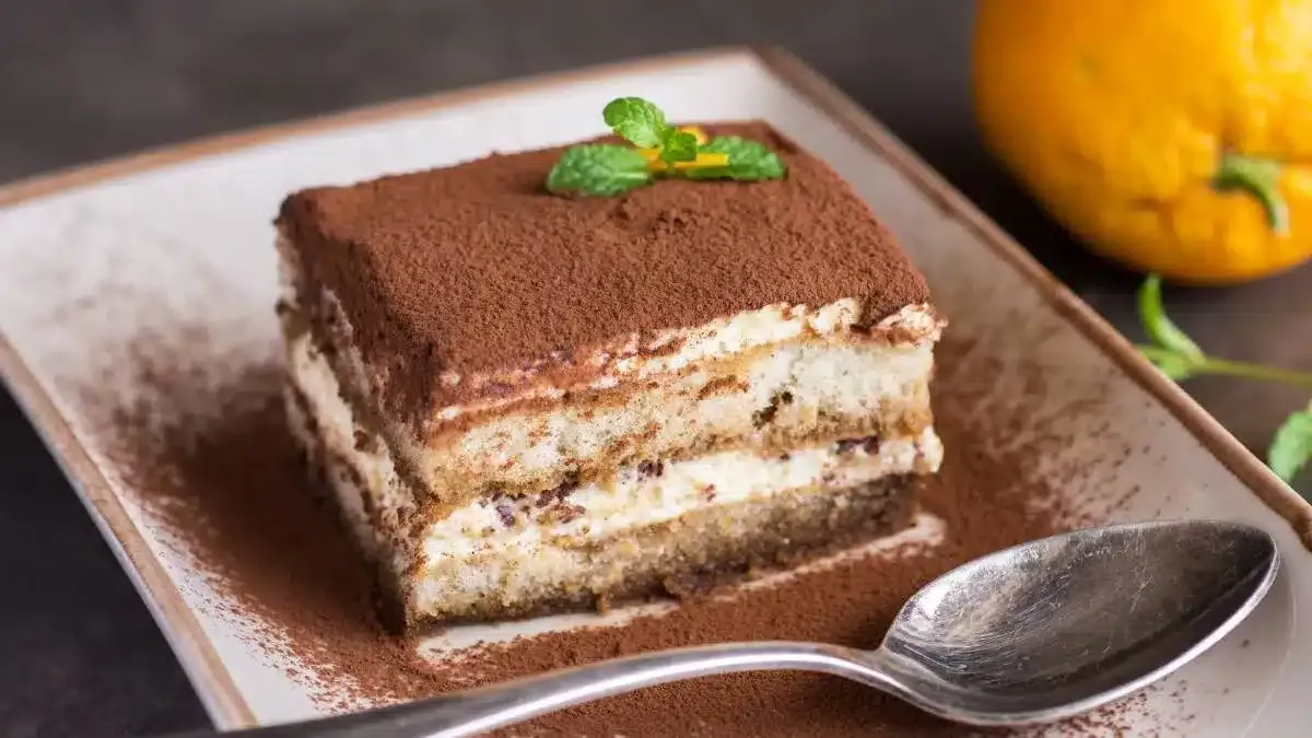 Jak připravit tradiční tiramisu: italský recept na dezert ze 7 ingrediencí.
