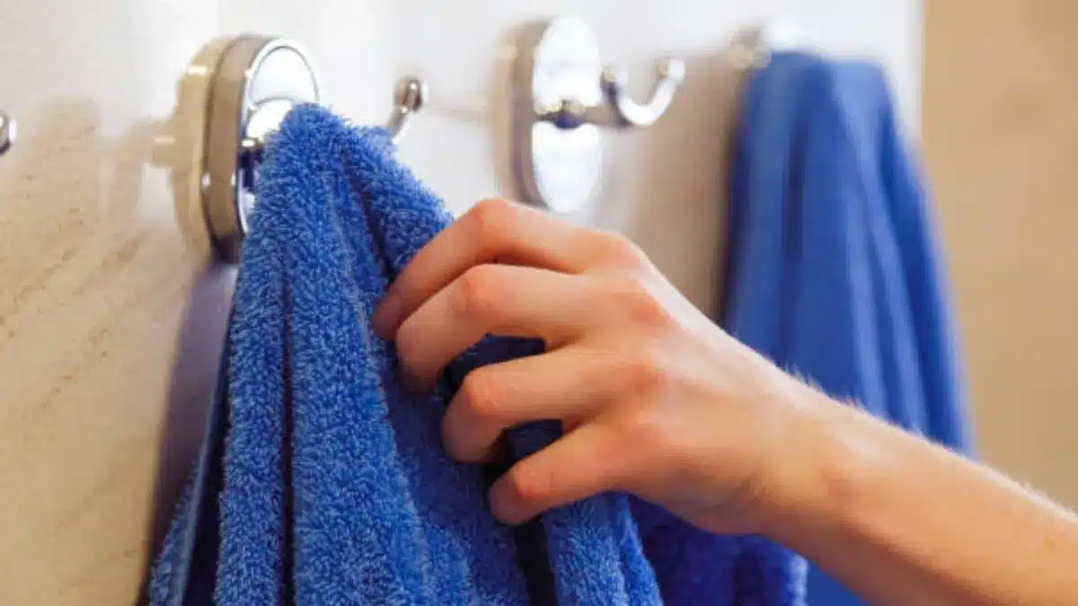 Recyklace: Schovejte si staré ručníky a proměňte je v úžasný projekt pro váš domov, který si vyrobíte vlastníma rukama.